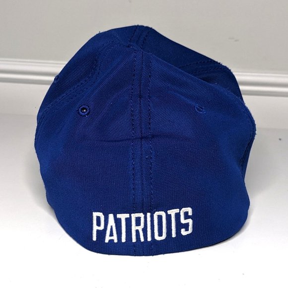 New England Patriots Throwback Logo Stretch Fitted Hat - Size S/M - Picture 3 of 6